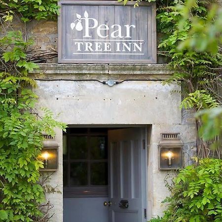 The Pear Tree Inn Мелкшем Екстер'єр фото